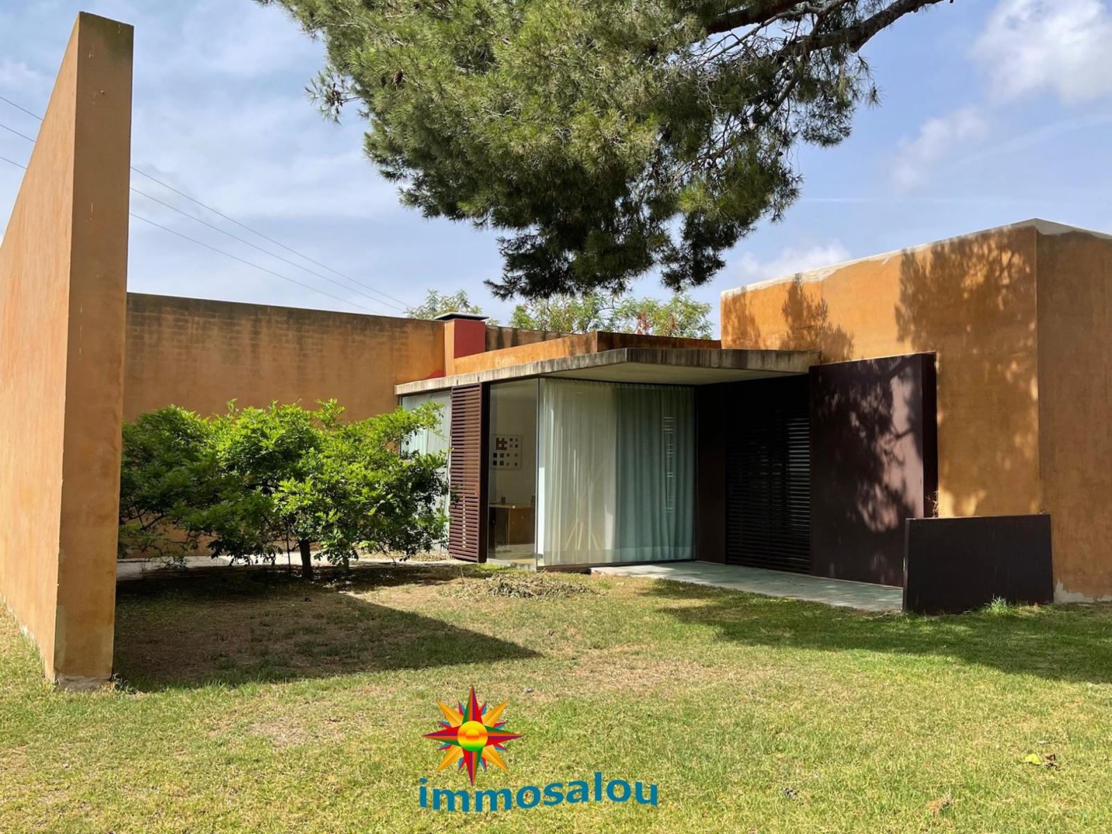 Chalet for Sale in Salou