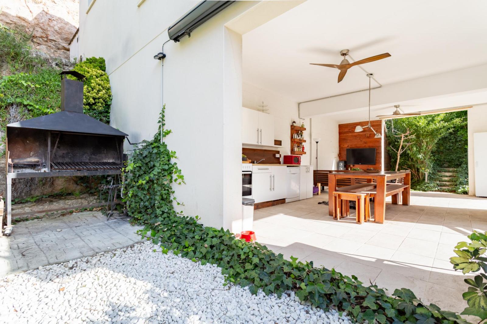 Chalet for Sale in Vallirana