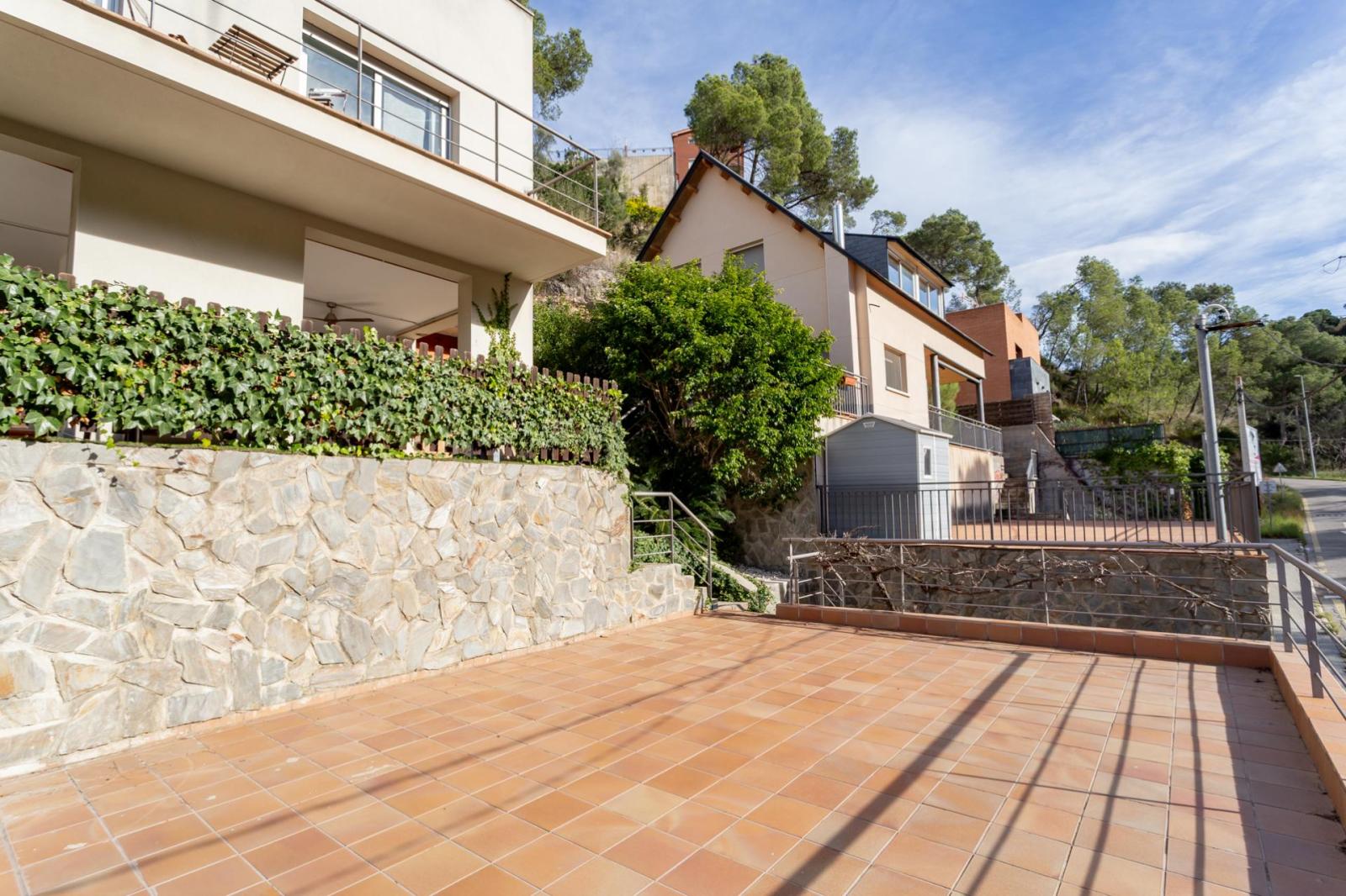 Chalet for Sale in Vallirana