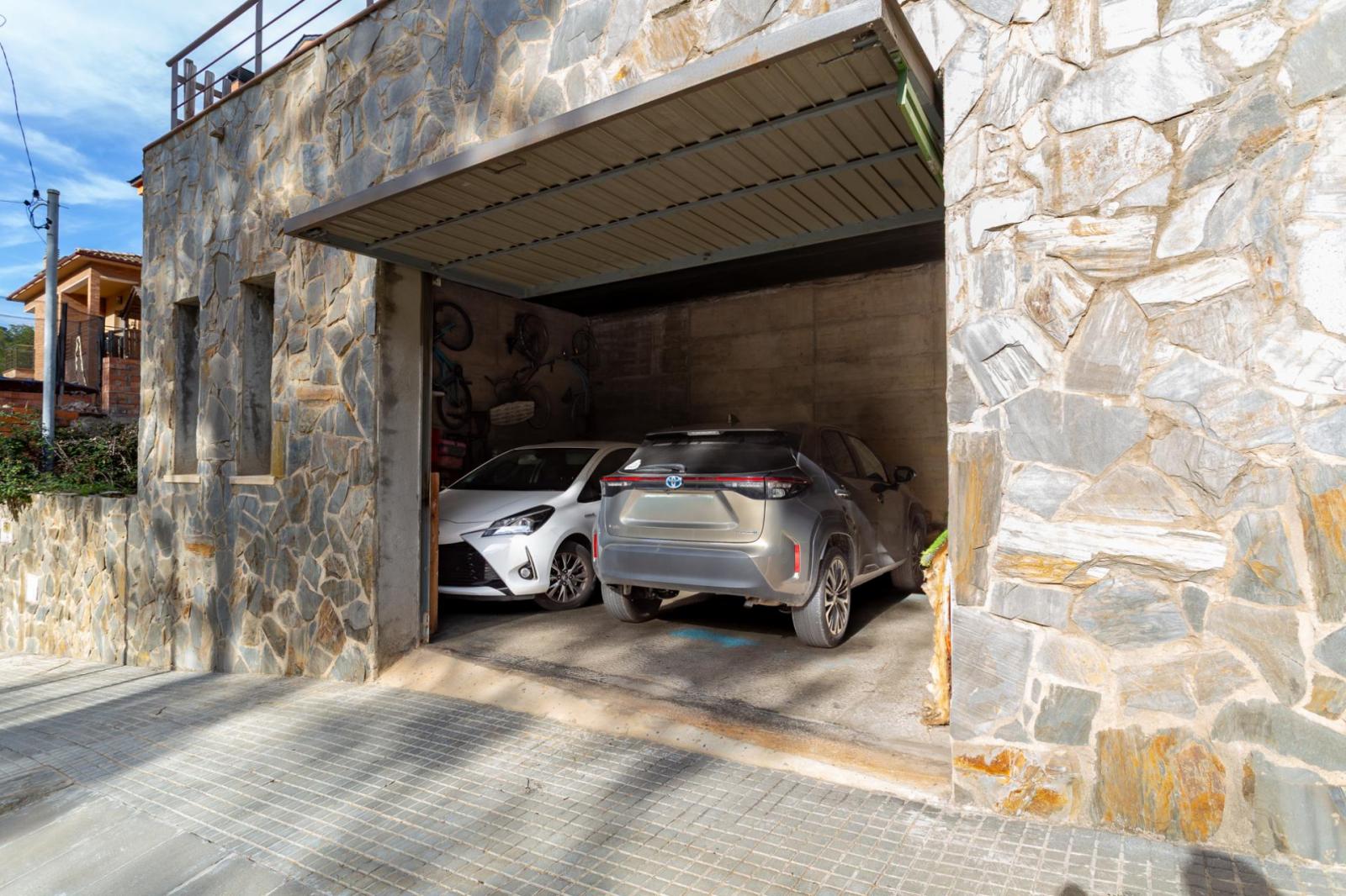 Chalet for Sale in Vallirana