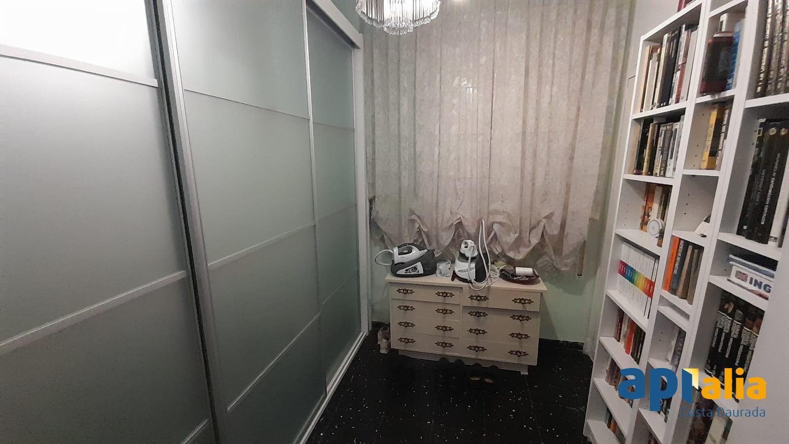 Chalet for Sale in Salou