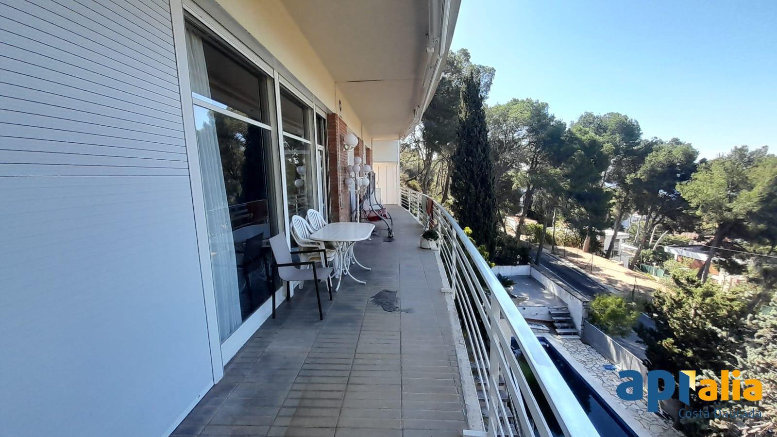 Chalet for Sale in Salou