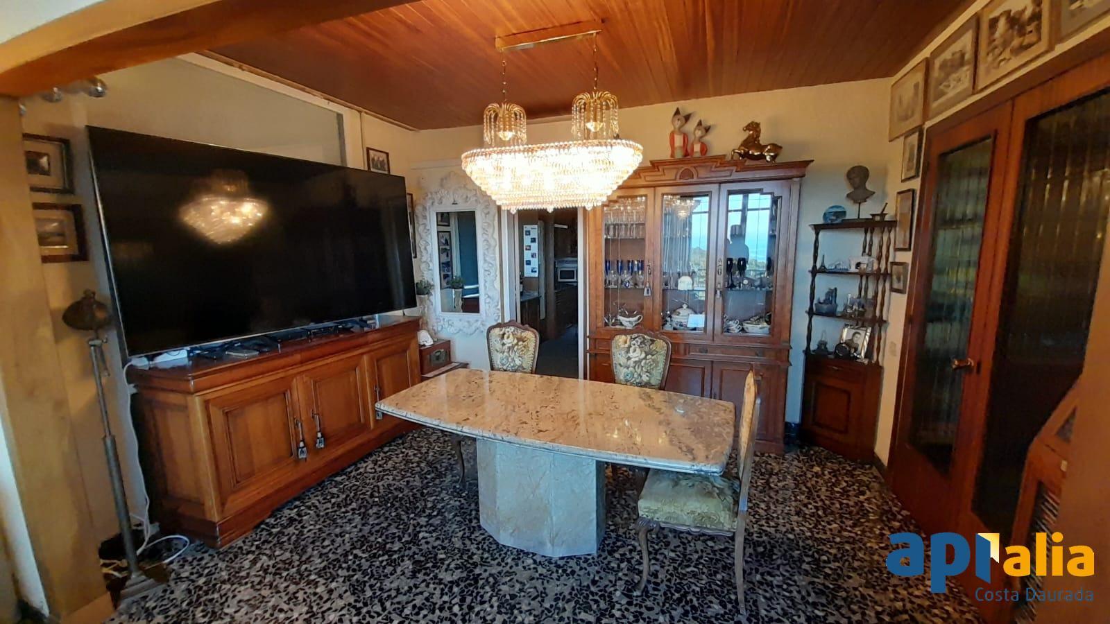 Chalet for Sale in Salou
