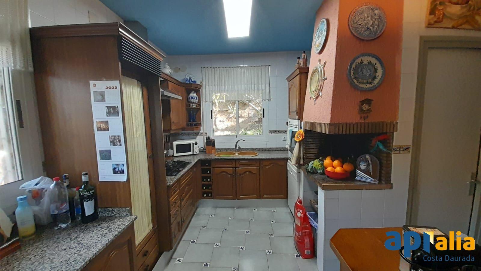Chalet for Sale in Salou