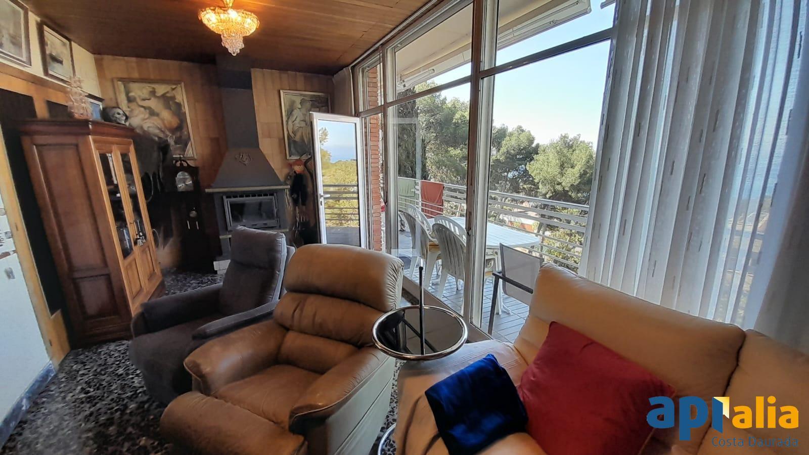 Chalet for Sale in Salou