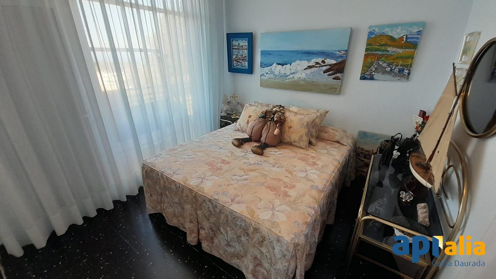 Chalet for Sale in Salou