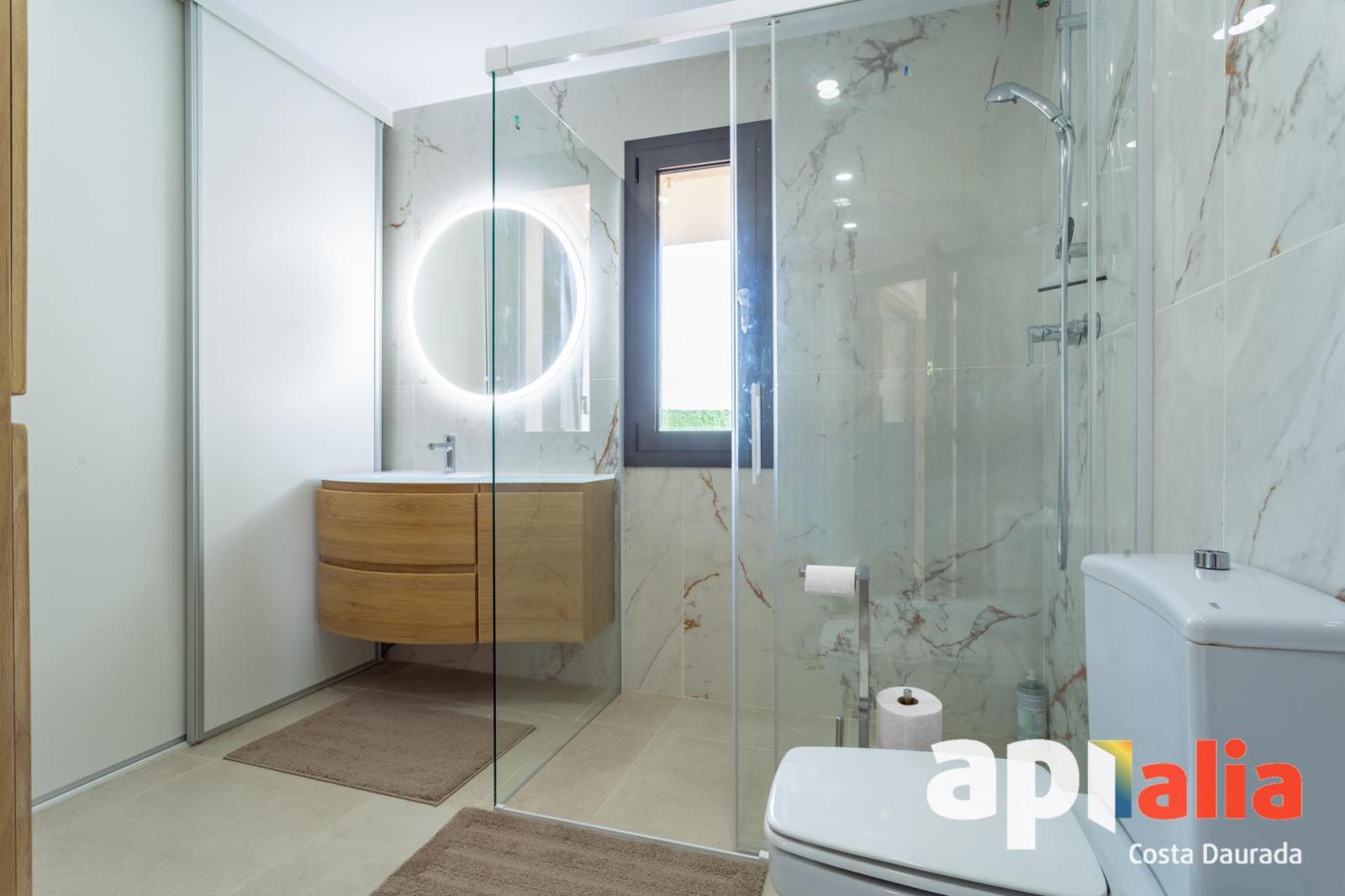 Chalet for Sale in Salou