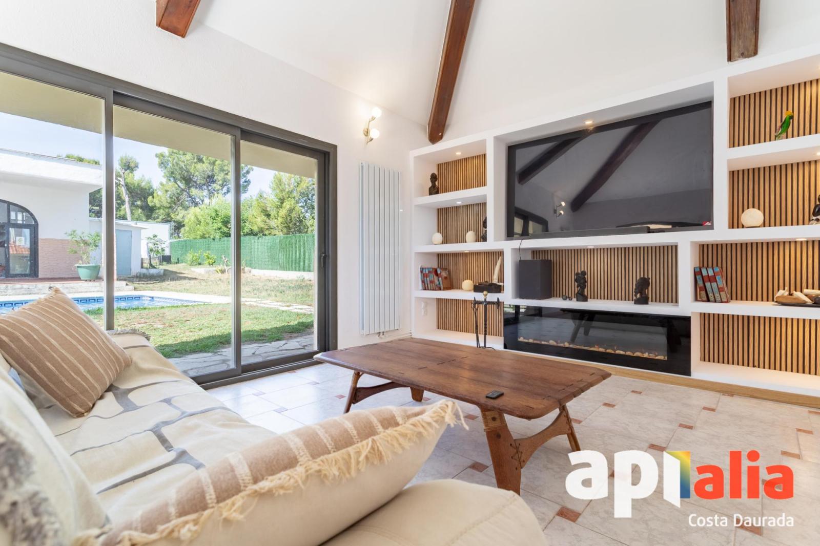 Chalet for Sale in Salou