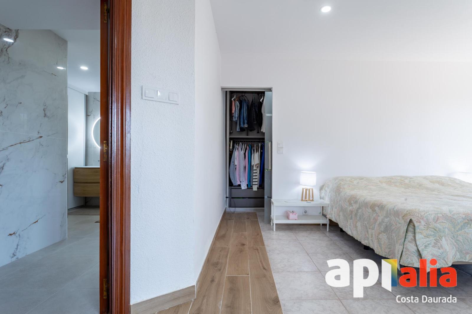 Chalet for Sale in Salou