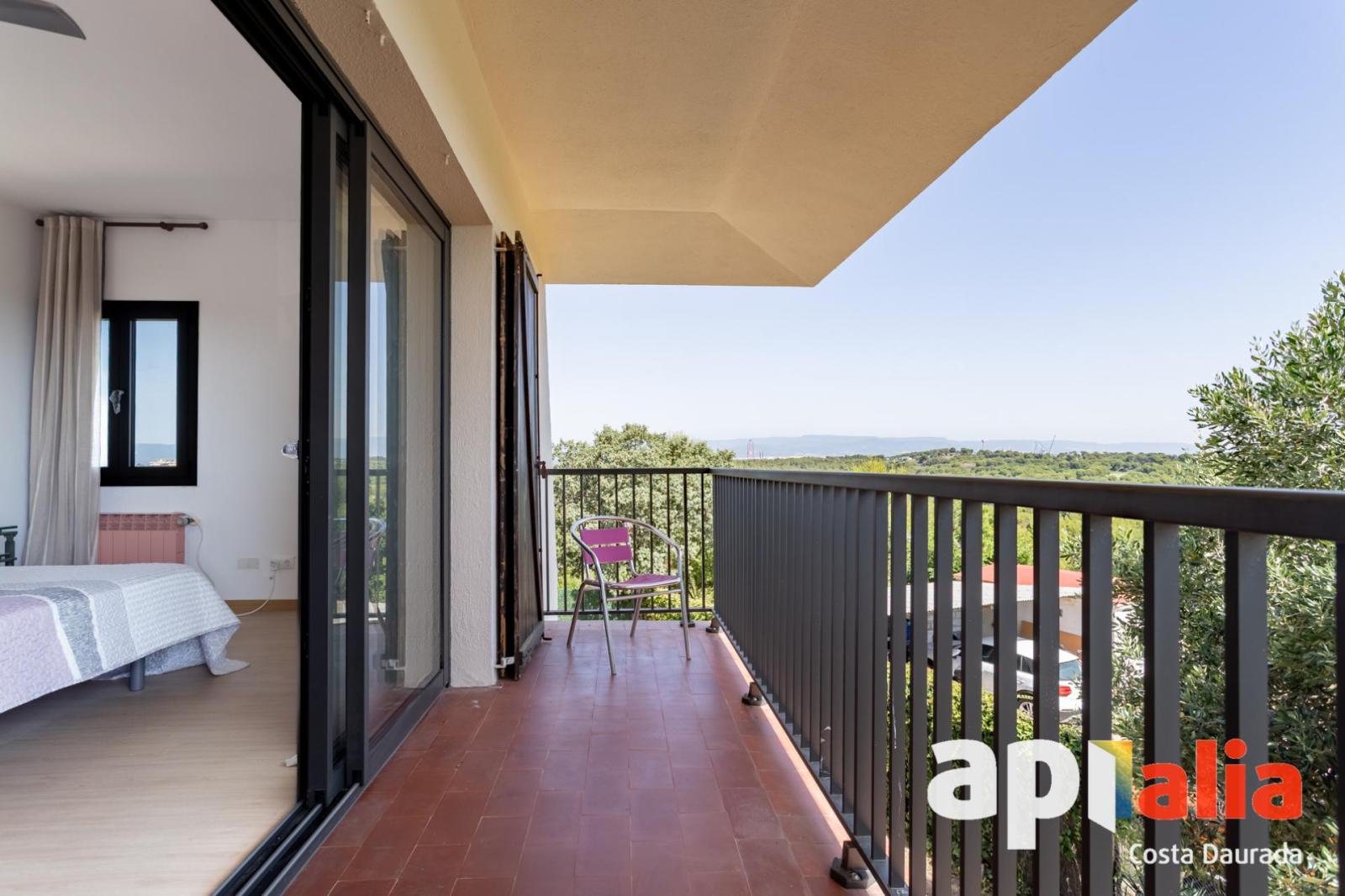 Chalet for Sale in Salou