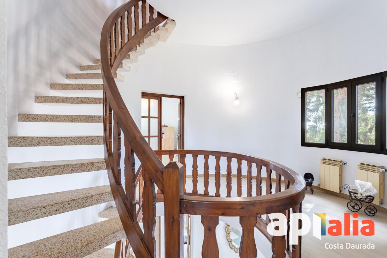 Chalet for Sale in Salou