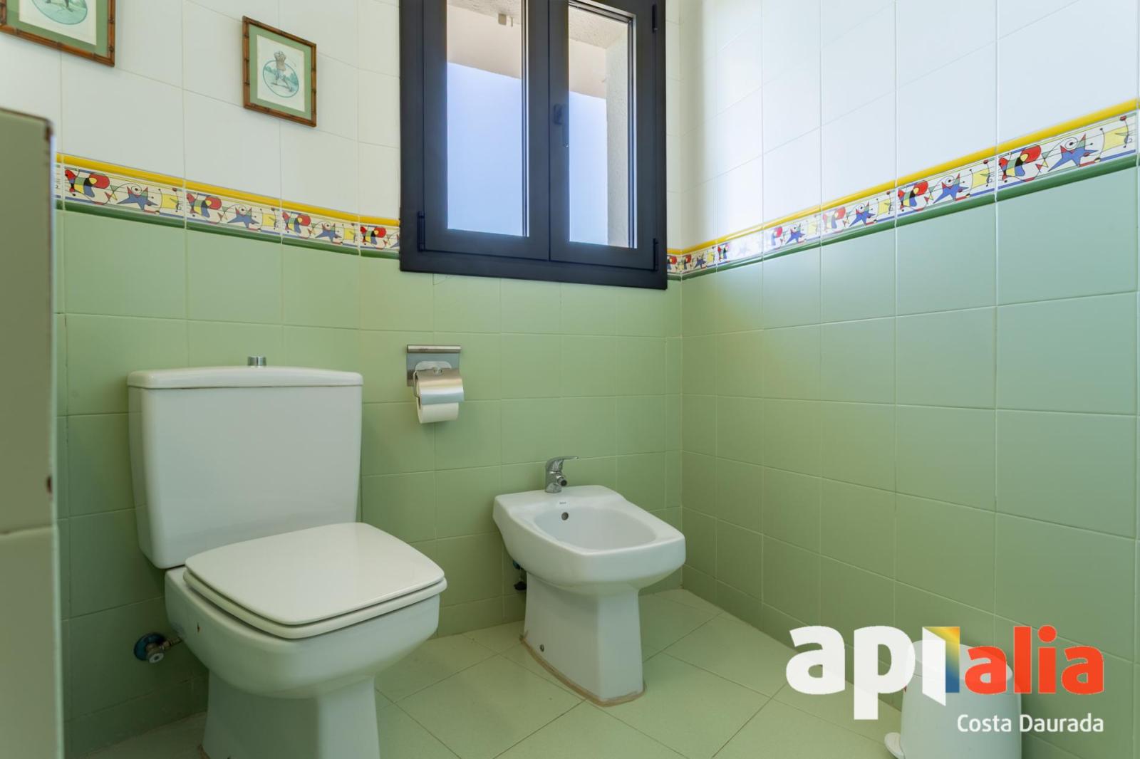 Chalet for Sale in Salou