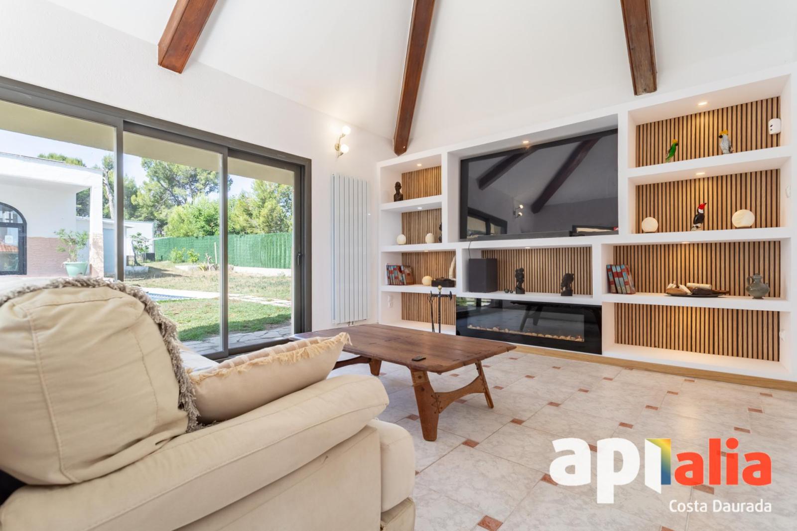 Chalet for Sale in Salou