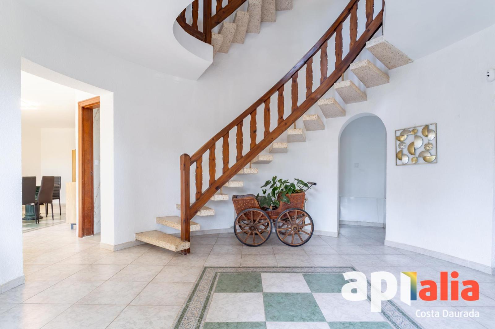 Chalet for Sale in Salou