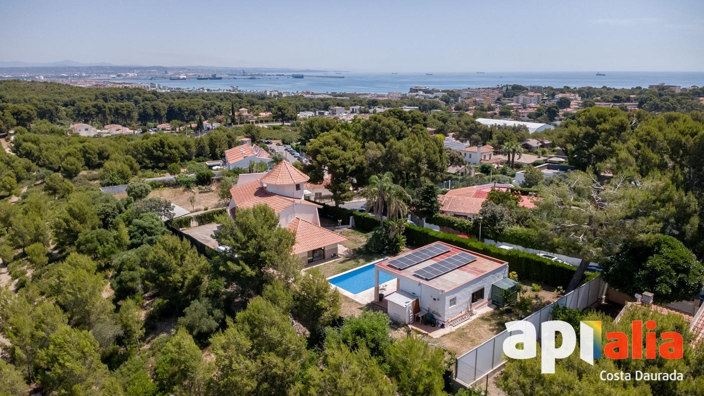 Chalet for Sale in Salou