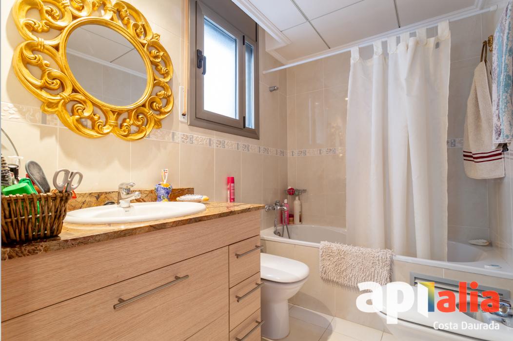 Flat for Sale in Cambrils