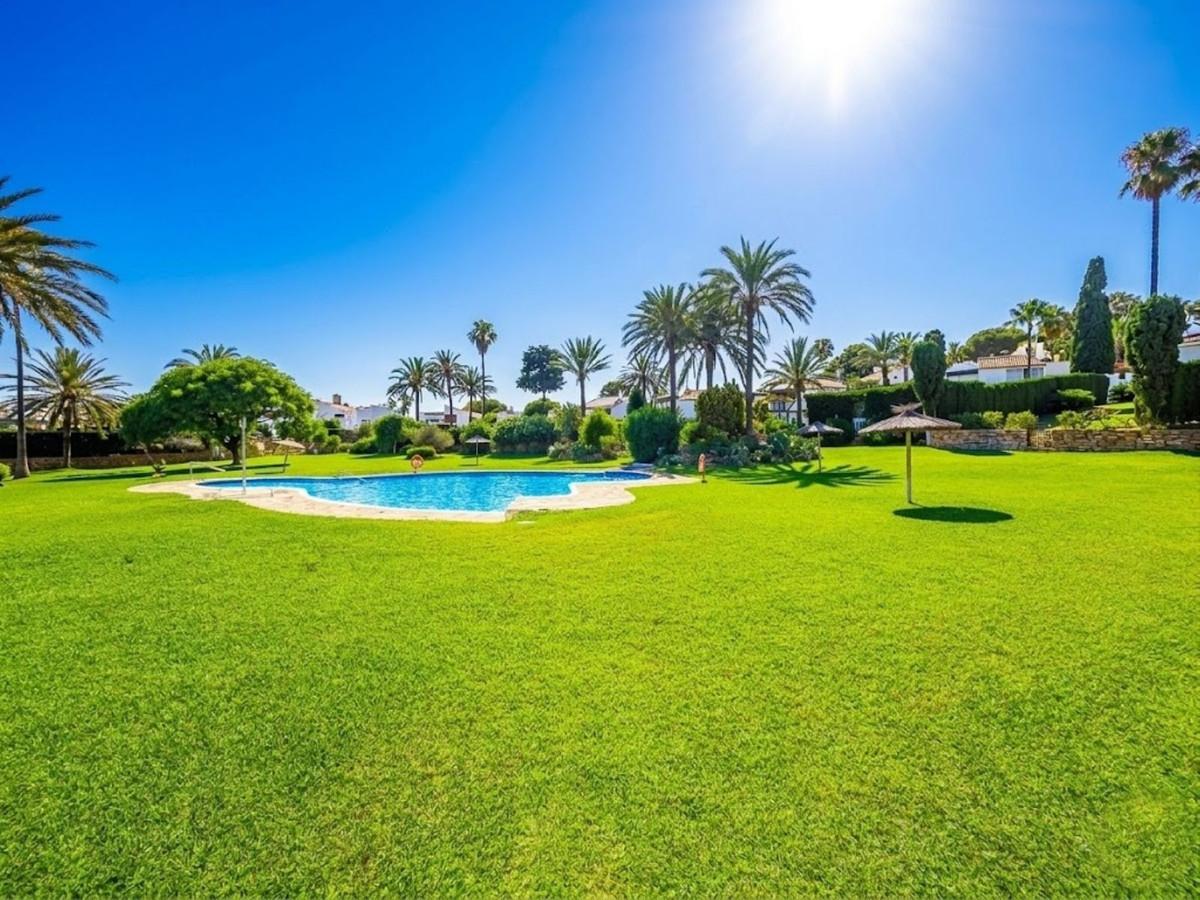 Pareado en Venta en Estepona