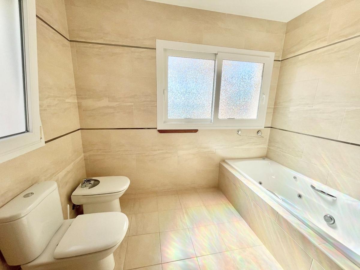 Villa for Rent in Mijas