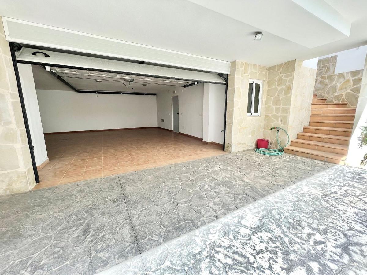 Villa for Rent in Mijas