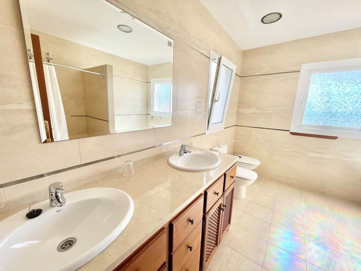 Villa for Rent in Mijas