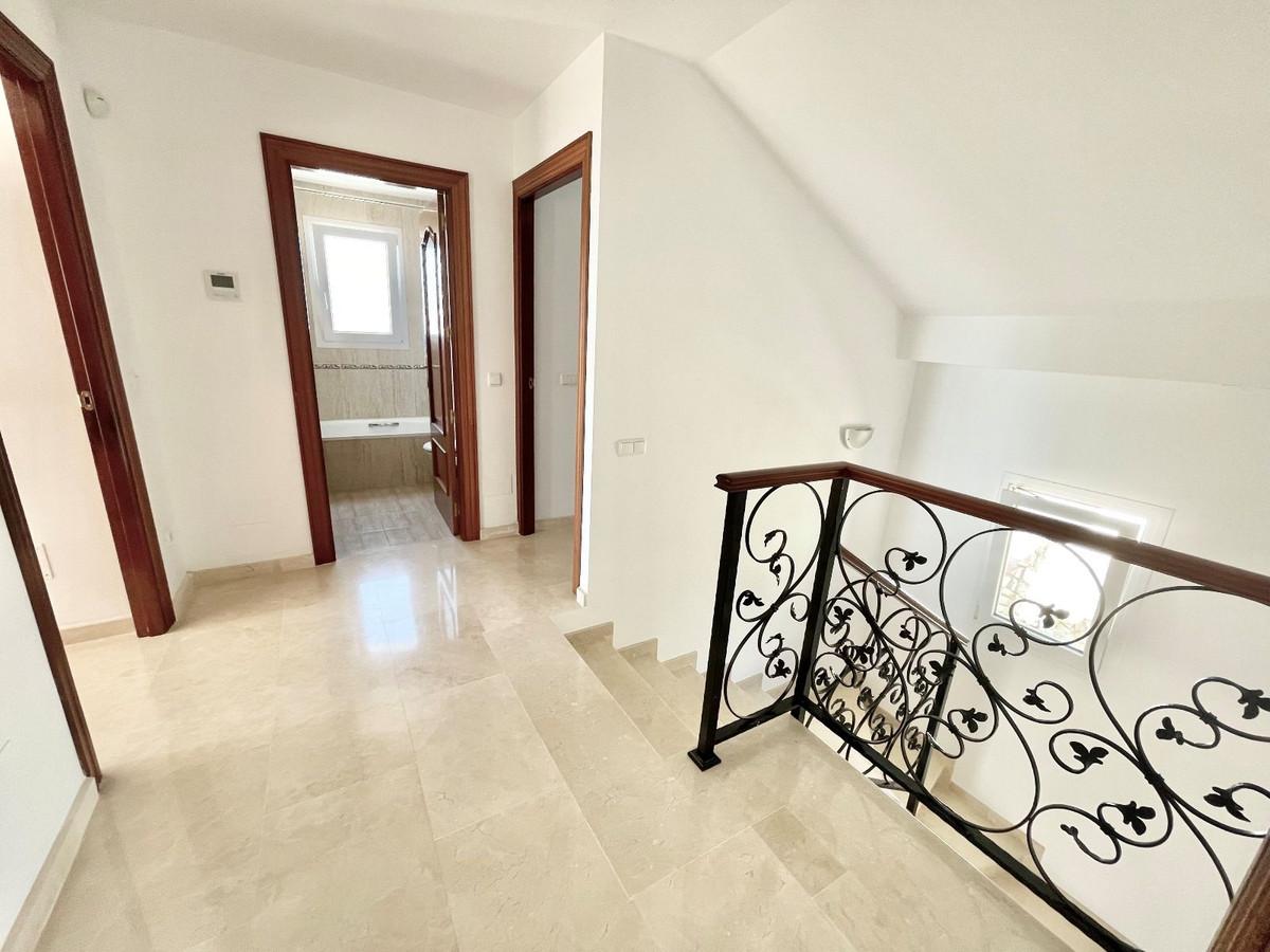 Villa for Rent in Mijas