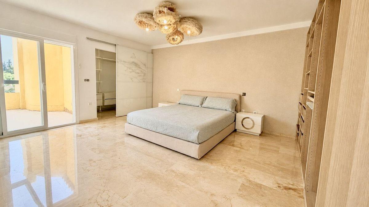 Duplex for Rent in Marbella
