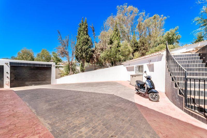 Chalet for Sale in Mijas