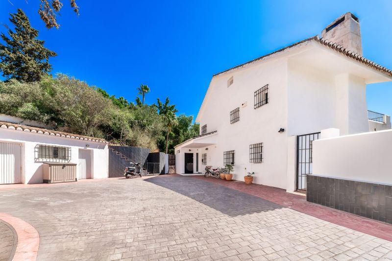 Chalet for Sale in Mijas