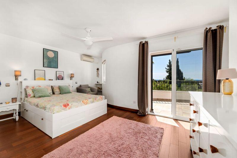 Chalet for Sale in Mijas