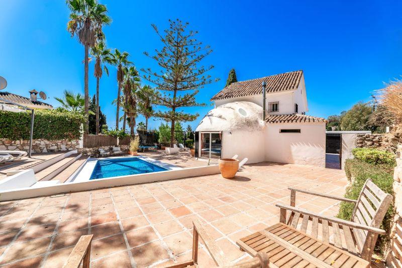 Chalet for Sale in Mijas