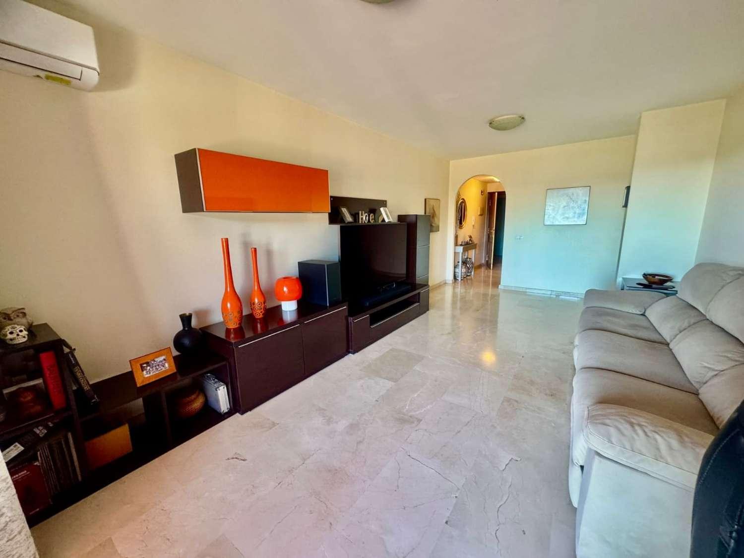 Flat for Sale in Fuengirola