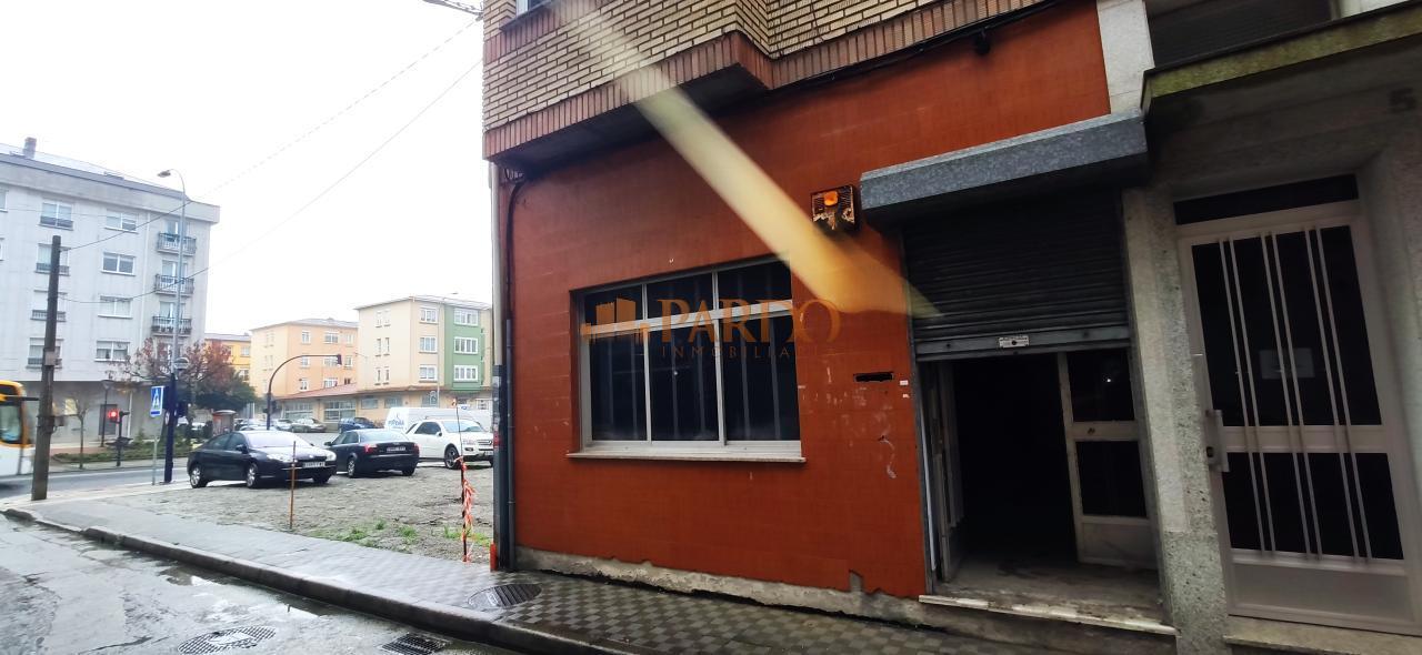 Premise for Rent-to-Buy in Narón