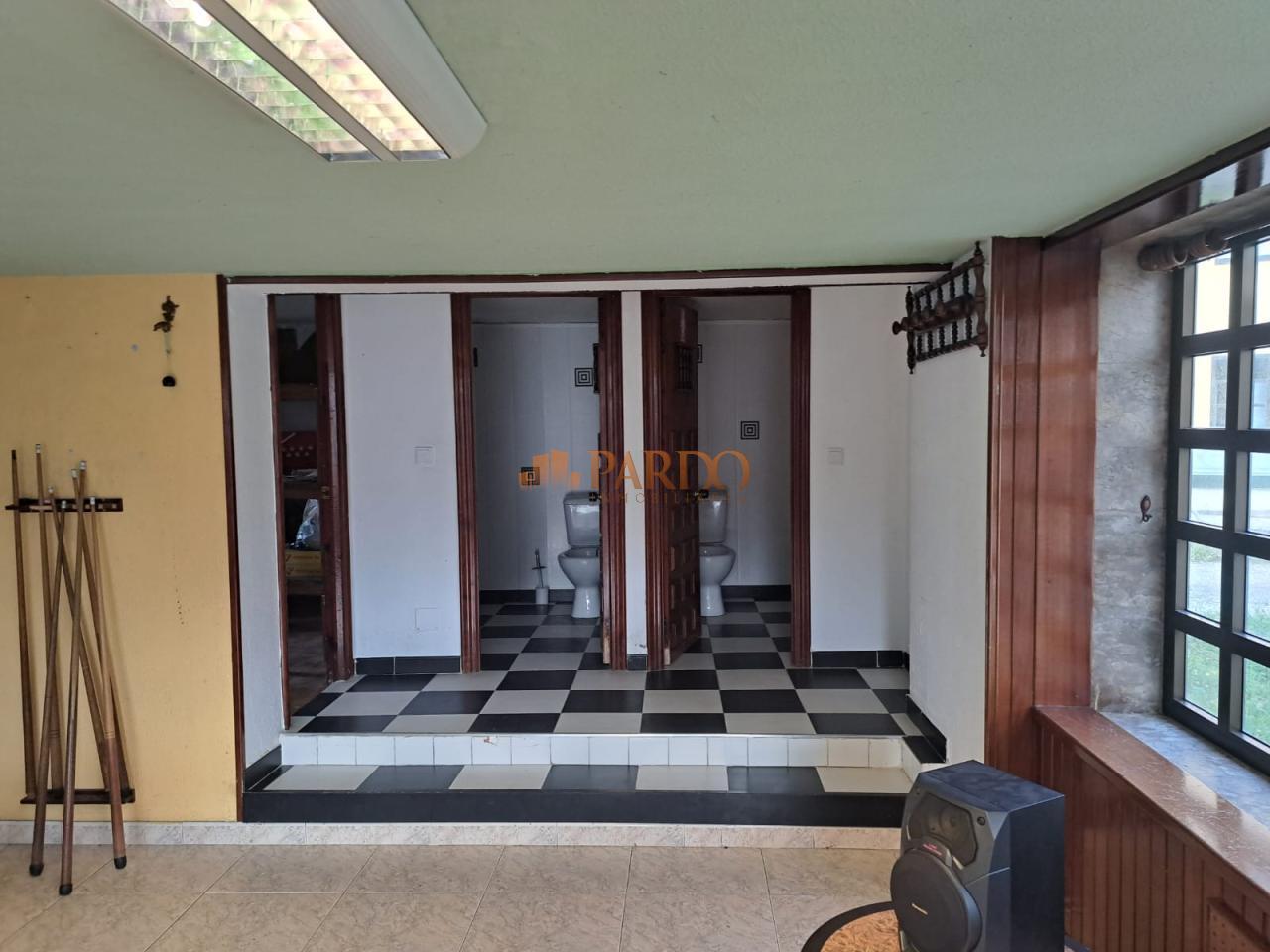 Premise for Sale in Fene