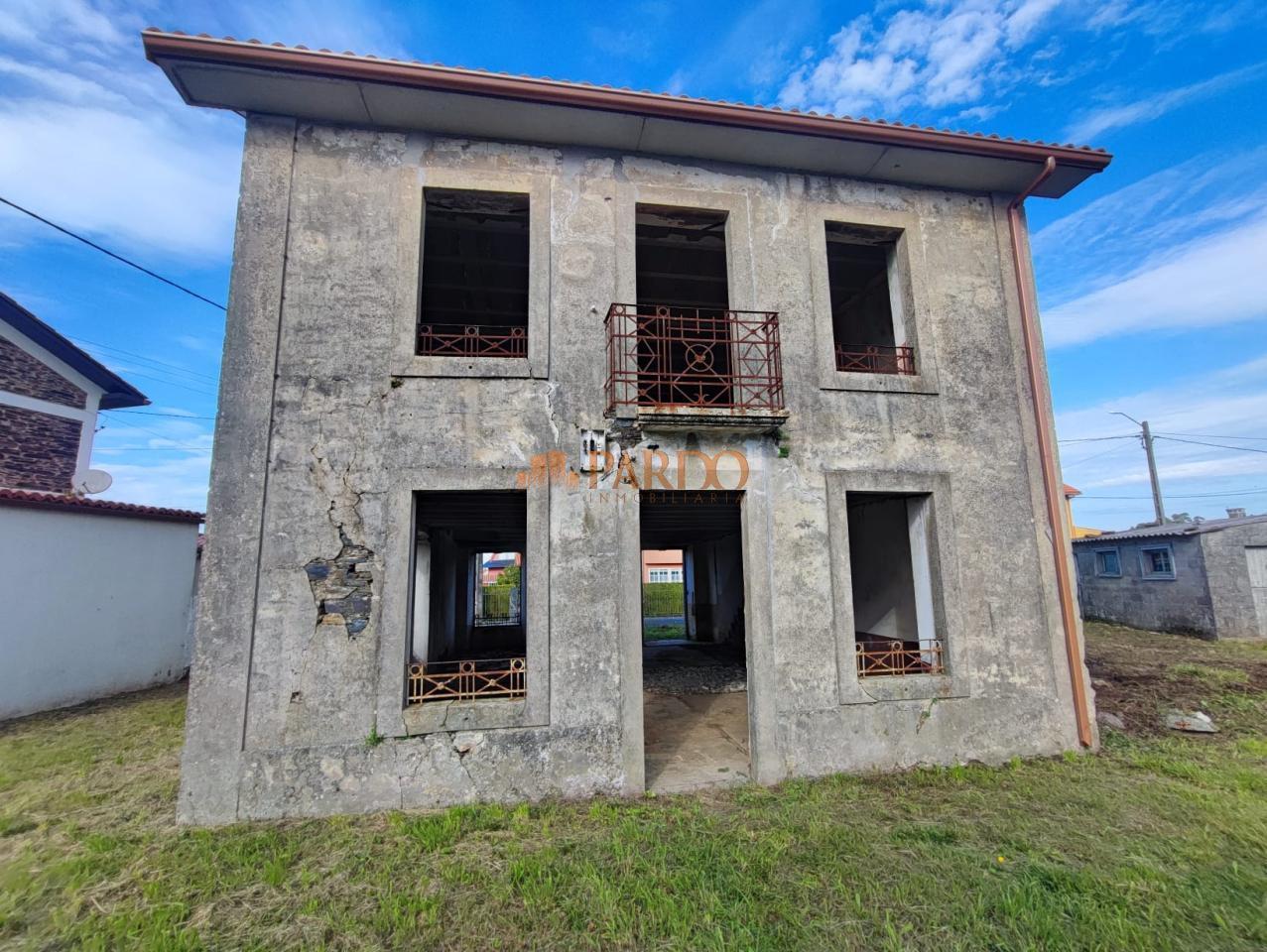 House for Sale in Valdoviño