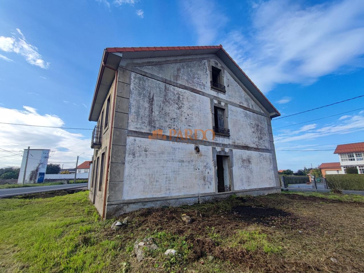 House for Sale in Valdoviño