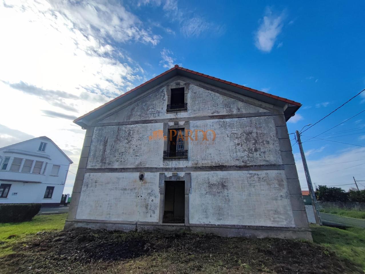 House for Sale in Valdoviño