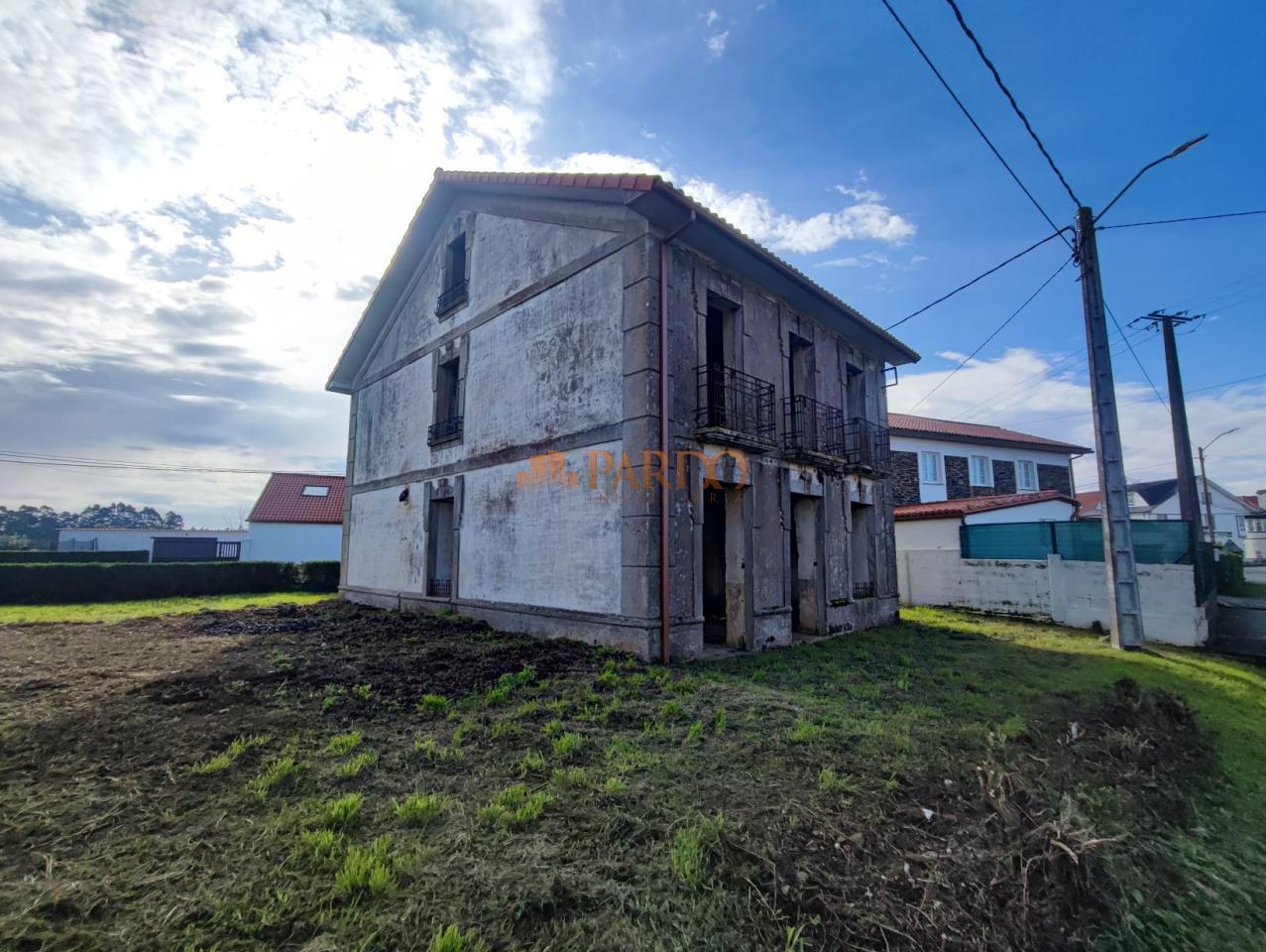 House for Sale in Valdoviño