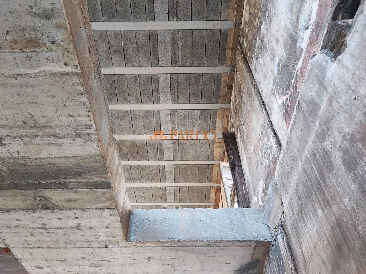 House for Sale in Valdoviño