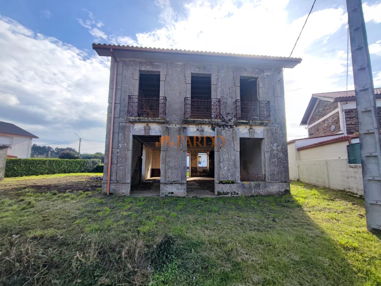 House for Sale in Valdoviño