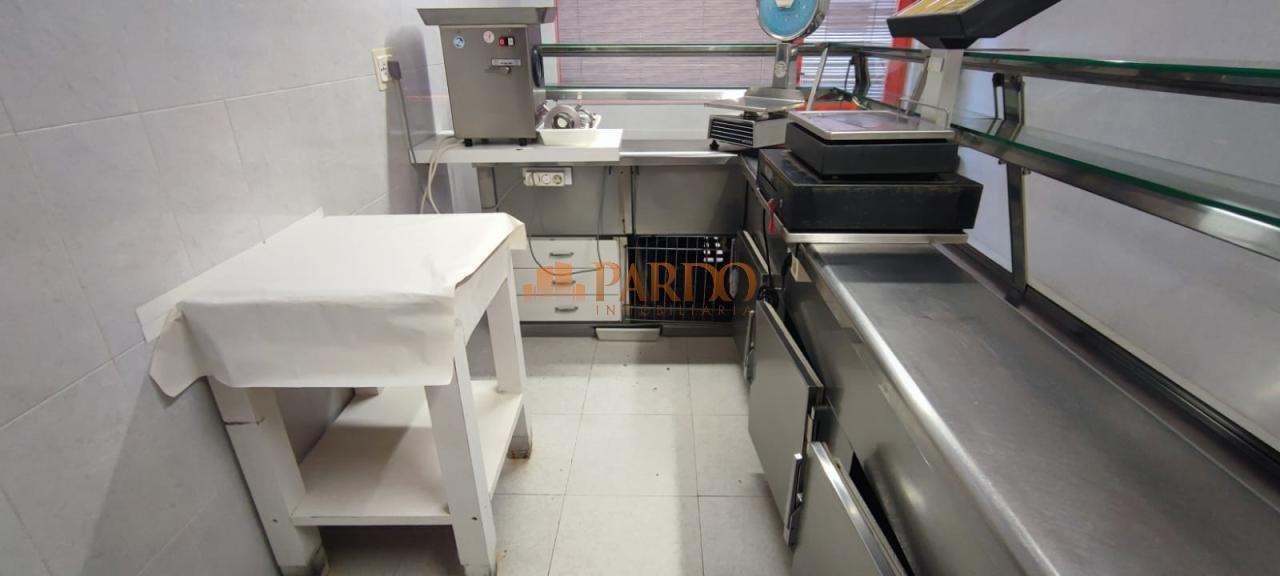 Premise for Rent in Narón