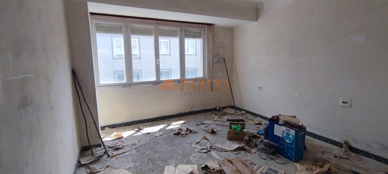 Flat for Sale in Narón