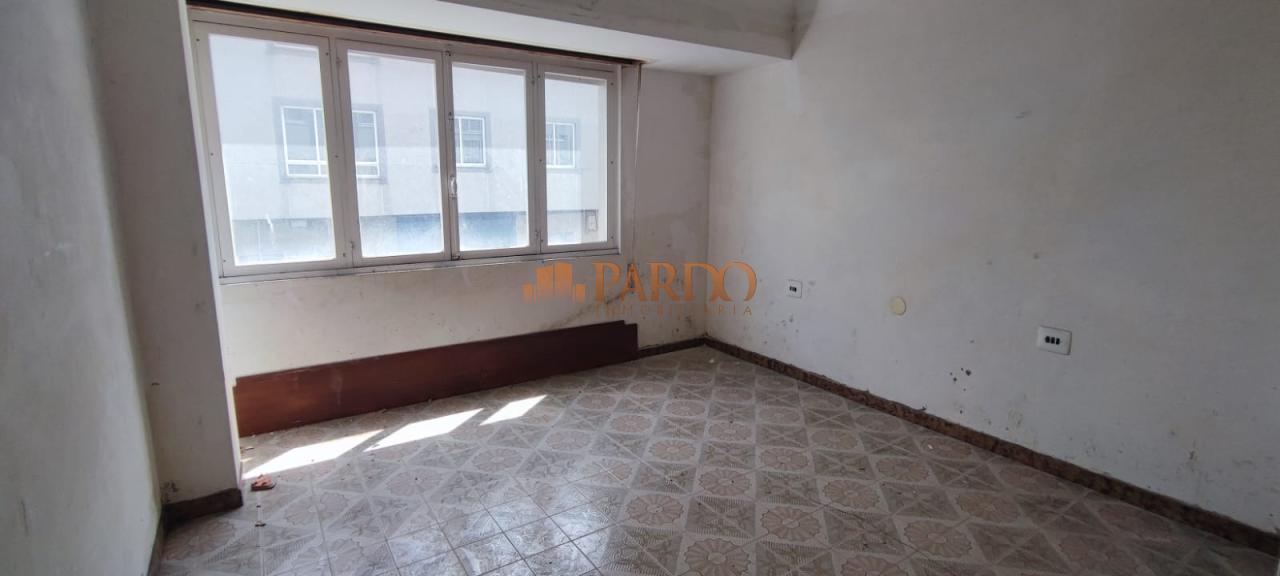 Flat for Sale in Narón