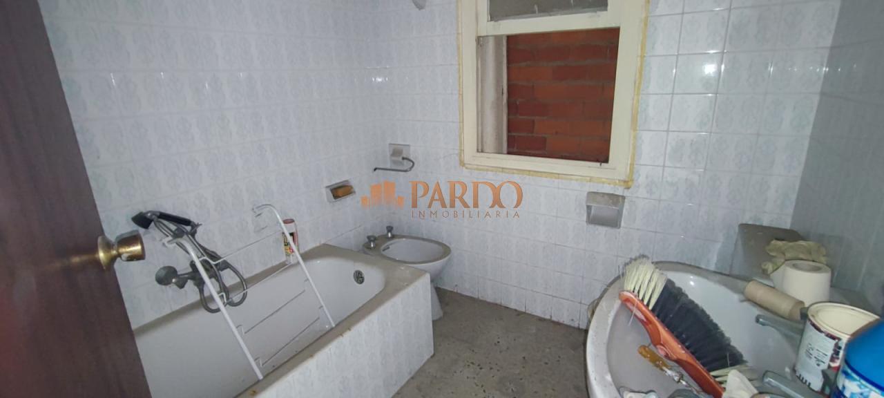 Flat for Sale in Narón