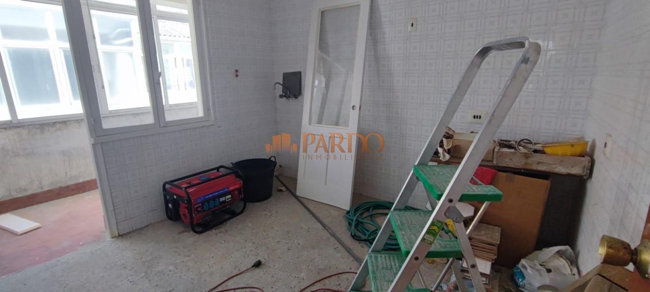 Flat for Sale in Narón