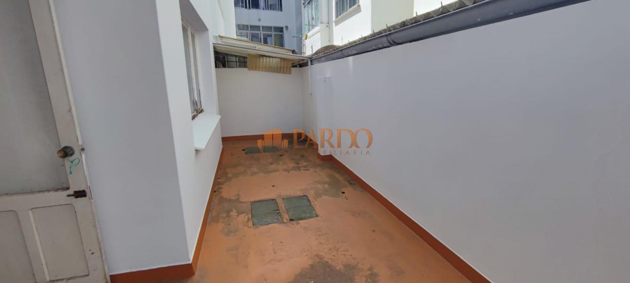 Flat for Sale in Narón