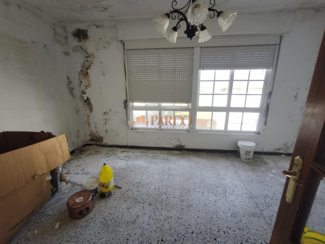 Building for Sale in Neda