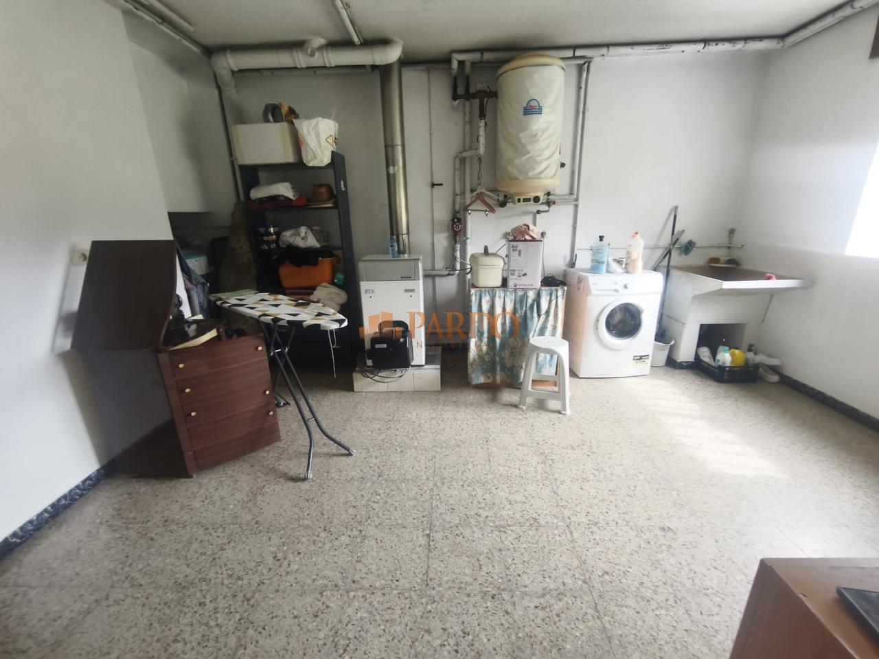 Chalet for Sale in Narón