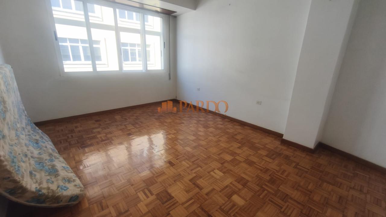 Flat for Sale in Narón