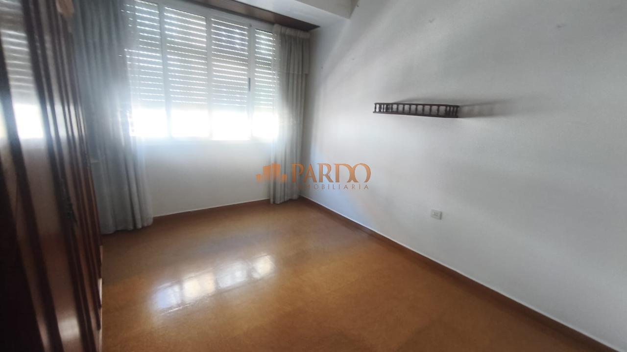 Flat for Sale in Narón