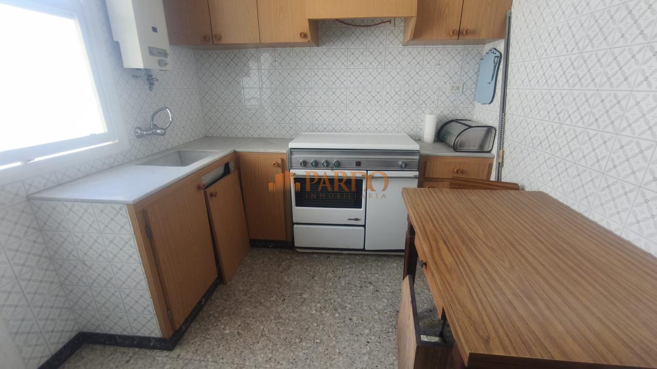 Flat for Sale in Narón